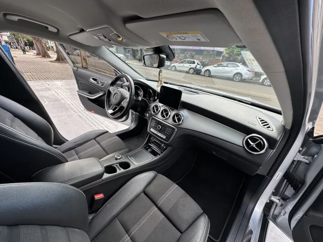 Mercedes-Benz Classe GLA GLA 200 Advance (flex) — foto 13