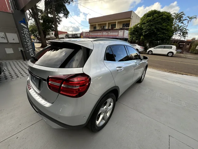 Mercedes-Benz Classe GLA GLA 200 Advance (flex) — foto 6