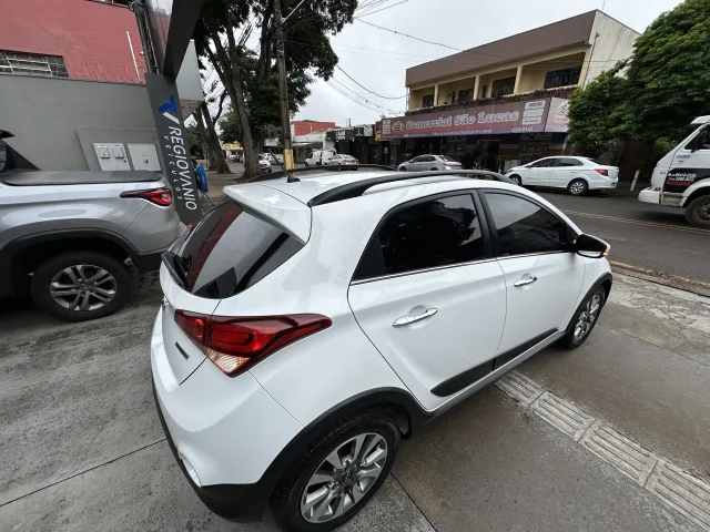 Hyundai HB20X Premium 1.6 (AUT) Branco Completo — foto 11