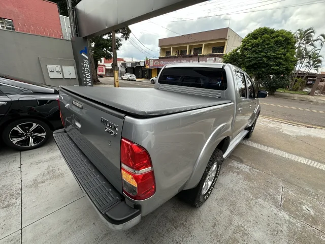 Toyota Hilux Cabine Dupla Hilux 2.7 Flex SRV CD 4X2 Prata Completo — foto 6
