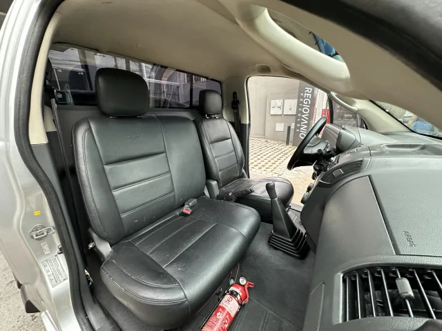 Chevrolet S10 Cabine Simples S10 2.8 Ctdi 4X4 LS (CAB Simples) Prata Airbag — foto 13