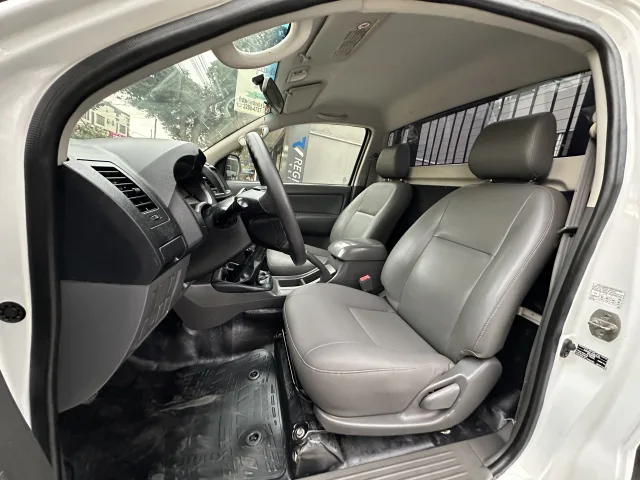 Toyota Hilux Cabine Simples Hilux 3.0 TDI 4X4 CS Chassi — foto 13