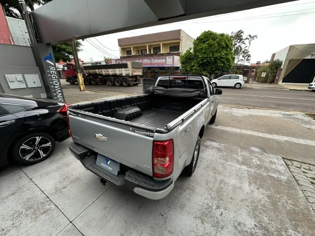 Chevrolet S10 Cabine Simples S10 2.8 Ctdi 4X4 LS (CAB Simples) Prata Airbag — foto 6