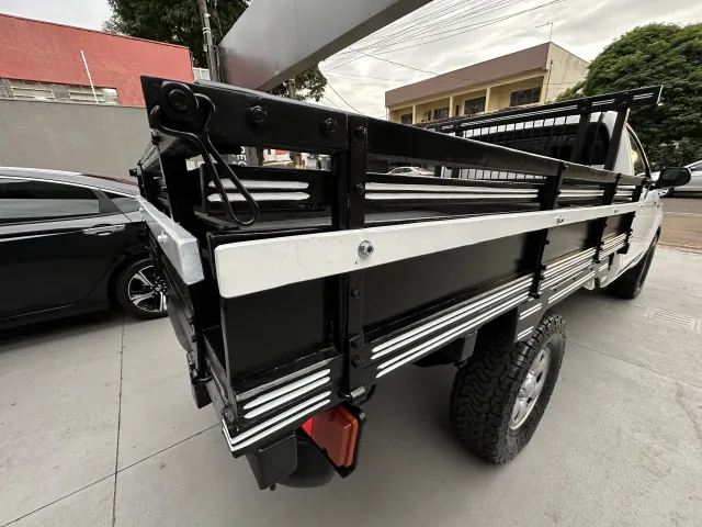 Toyota Hilux Cabine Simples Hilux 3.0 TDI 4X4 CS Chassi — foto 6