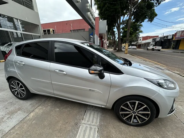 Ford Fiesta Hatch NEW NEW Fiesta 1.6 SE Prata Airbag — foto 4