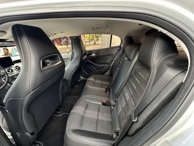 Mercedes-Benz Classe GLA GLA 200 Advance (flex) — foto 9