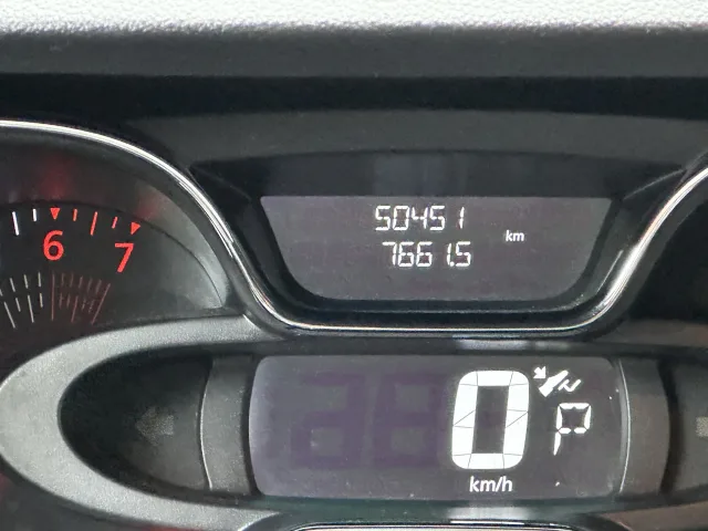 Renault Captur 1.3 TCE Intense CVT Cinza Completo — foto 12