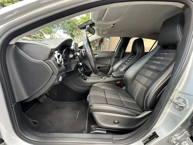 Mercedes-Benz Classe GLA GLA 200 Advance (flex) — foto 8