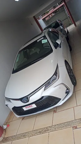 Toyota Corolla 2.0 Altis Premium CVT (AUT)