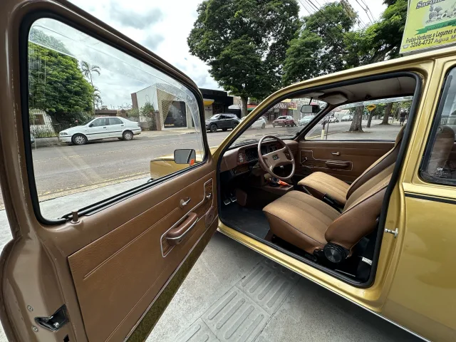 Chevrolet Chevette Sedan SL 1.4 Amarelo Básico — foto 8