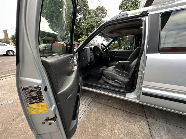 Chevrolet S10 Cabine Dupla Executive 4X2 2.4 (flex) (CAB. Dupla) Prata Completo — foto 6