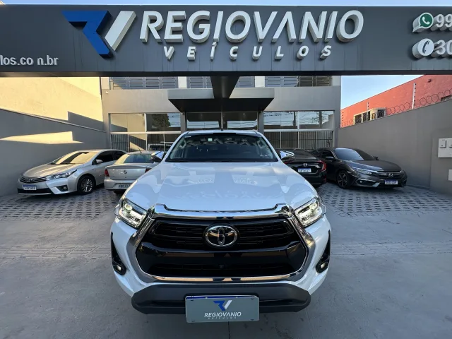 Toyota Hilux Cabine Dupla Hilux 2.8 TDI CD SRX 4X4 4WD (AUT)