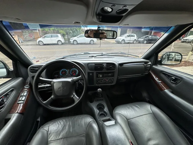 Chevrolet S10 Cabine Dupla Executive 4X2 2.4 (flex) (CAB. Dupla) Prata Completo — foto 12