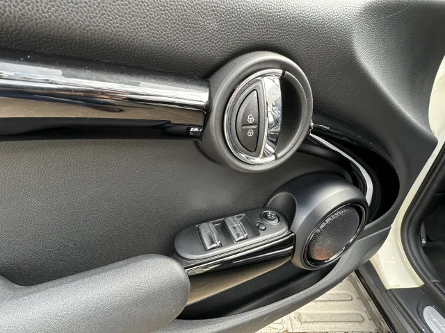MINI Cabrio Cooper 2.0 S (AUT) Branco Completo — foto 8