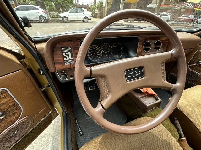 Chevrolet Chevette Sedan SL 1.4 Amarelo Básico — foto 14