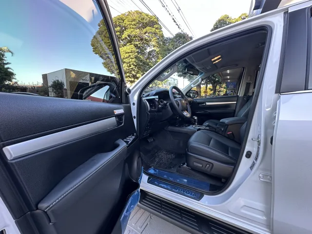 Toyota Hilux Cabine Dupla Hilux 2.8 TDI CD SRX 4X4 4WD (AUT) — foto 6