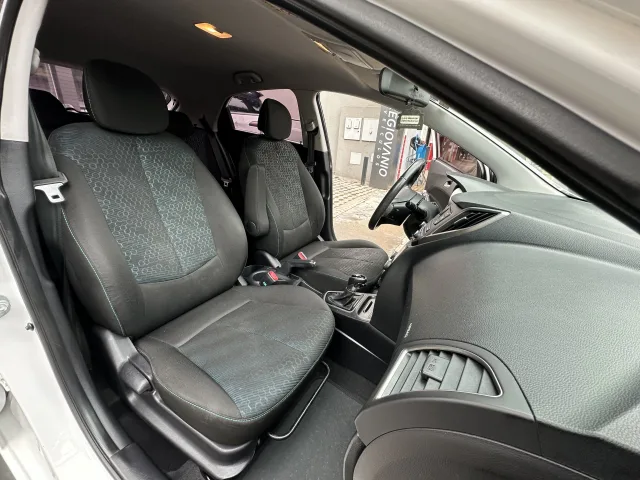 Hyundai HB20X Premium 1.6 (AUT) Branco Completo — foto 9
