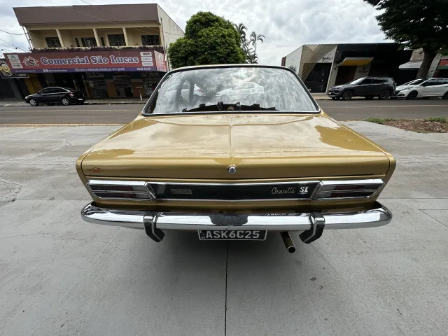 Chevrolet Chevette Sedan SL 1.4 Amarelo Básico — foto 4