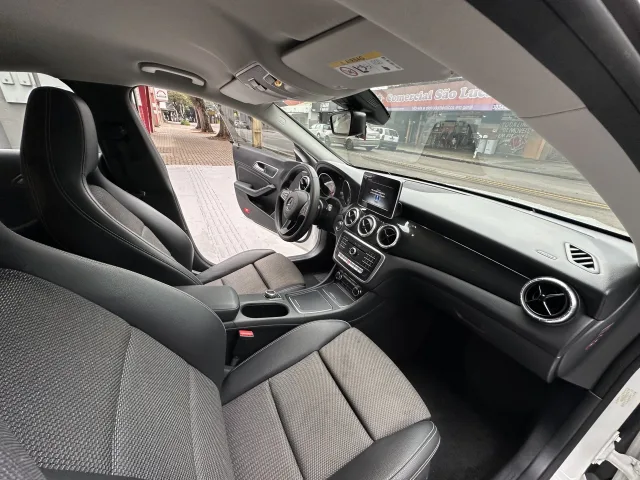 Mercedes-Benz Classe CLA CLA 180 — foto 15