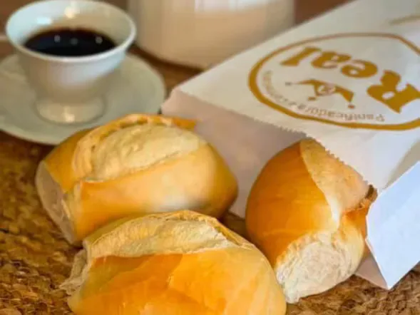 Pão Francês Fresquinho: Pacote com 15 Unidades!