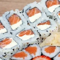 Uramaki Philadelphia 8 Unid (Nori, Shari, Salmão e Cream Cheese)