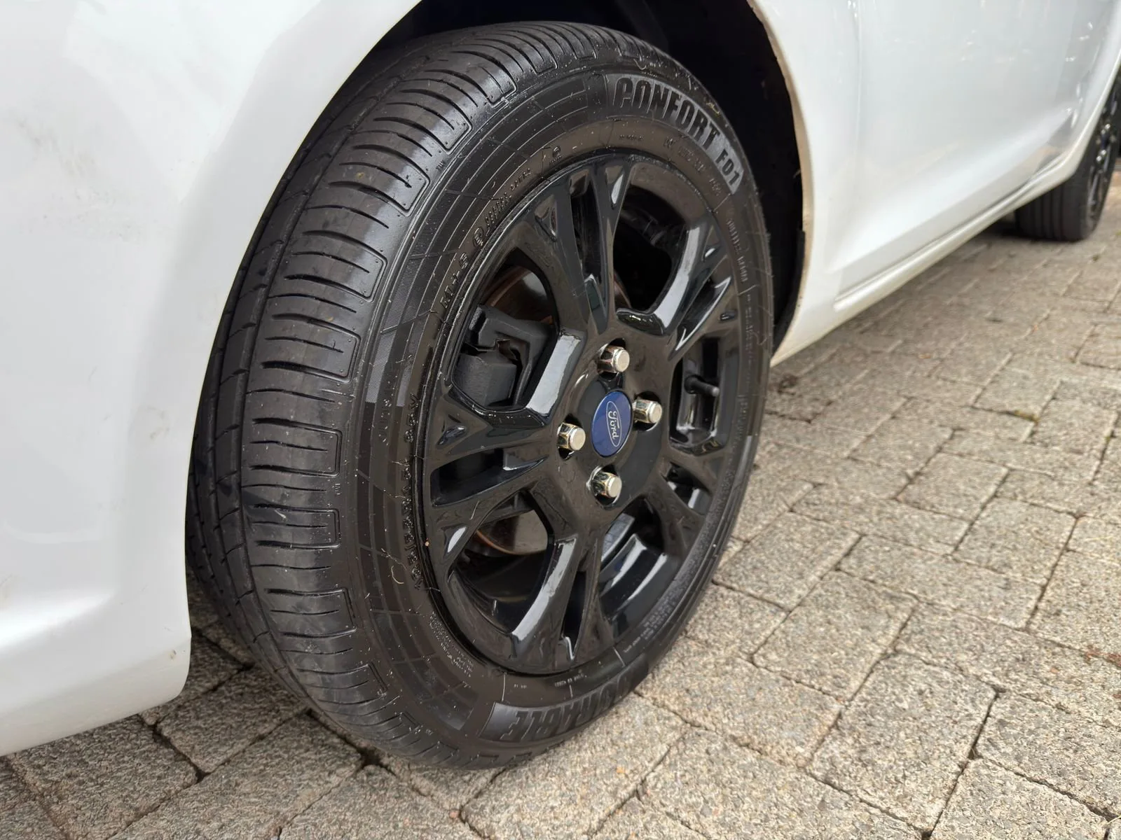 Ford Fiesta — foto 12