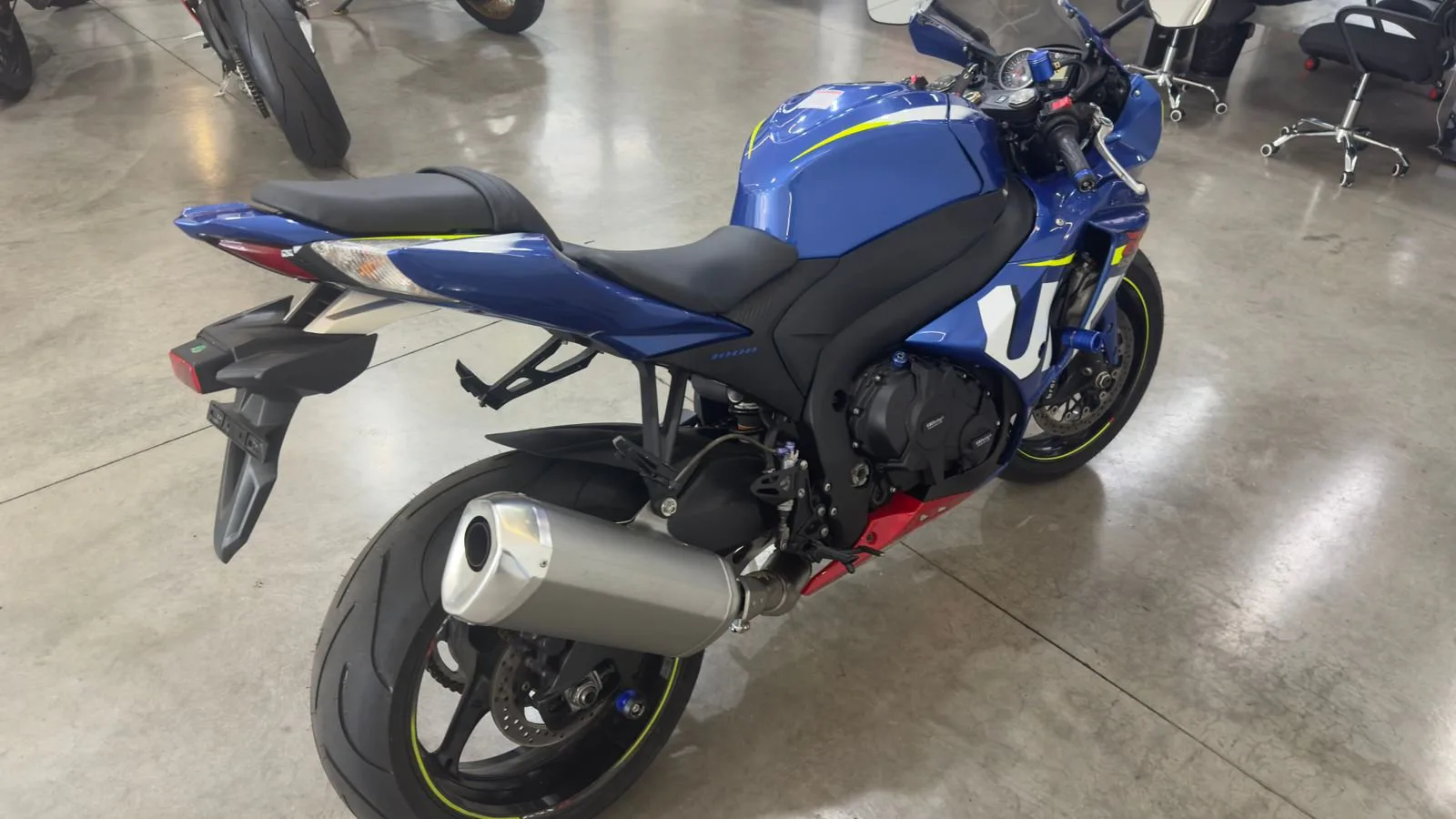 Suzuki GSXR 1000 — foto 5