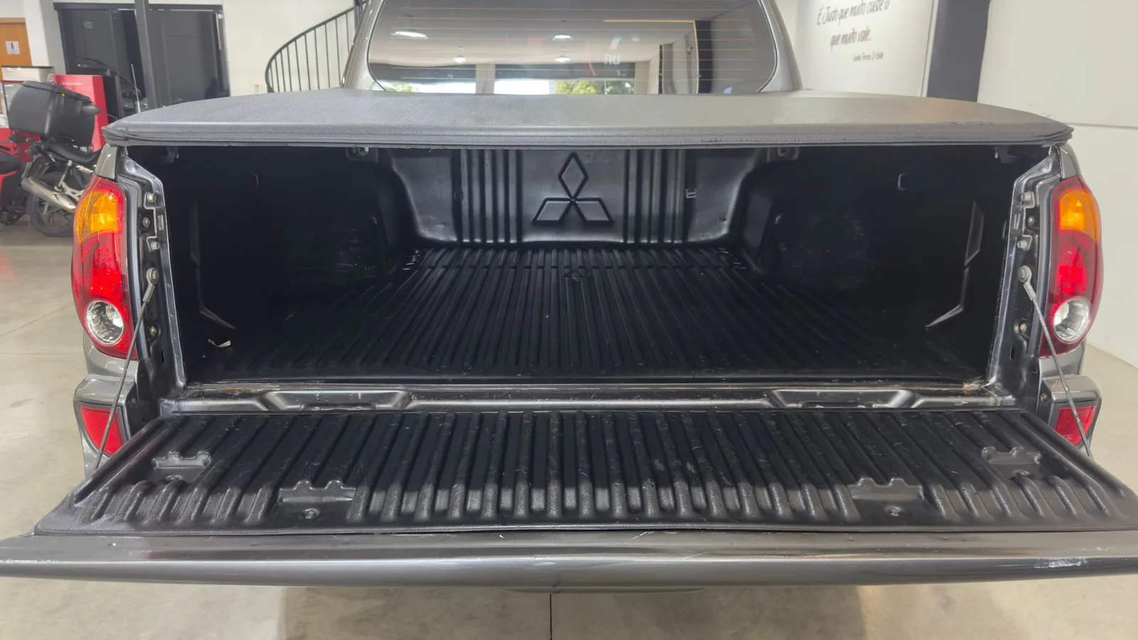Mitsubishi L200 — foto 15
