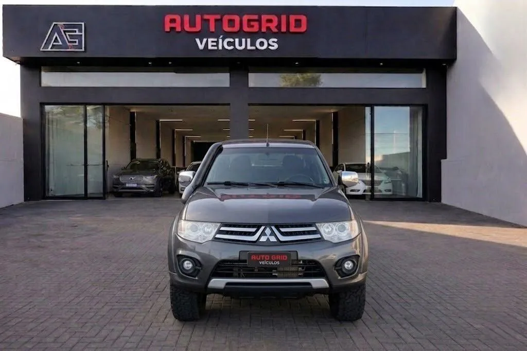 Mitsubishi L200 — foto 9