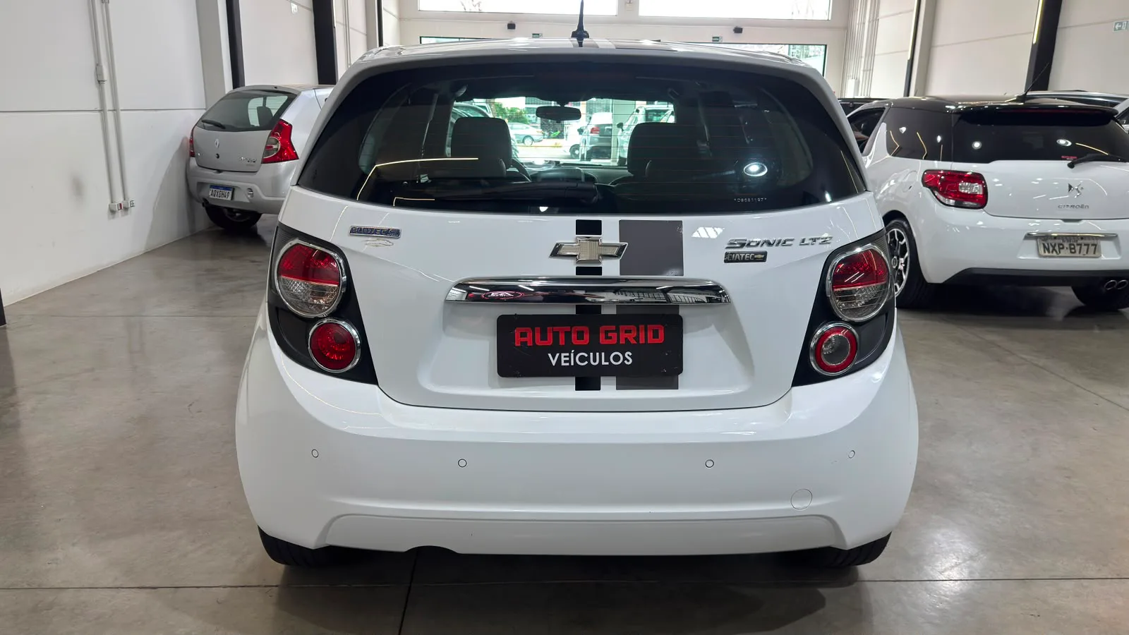 Chevrolet SONIC HB — foto 9