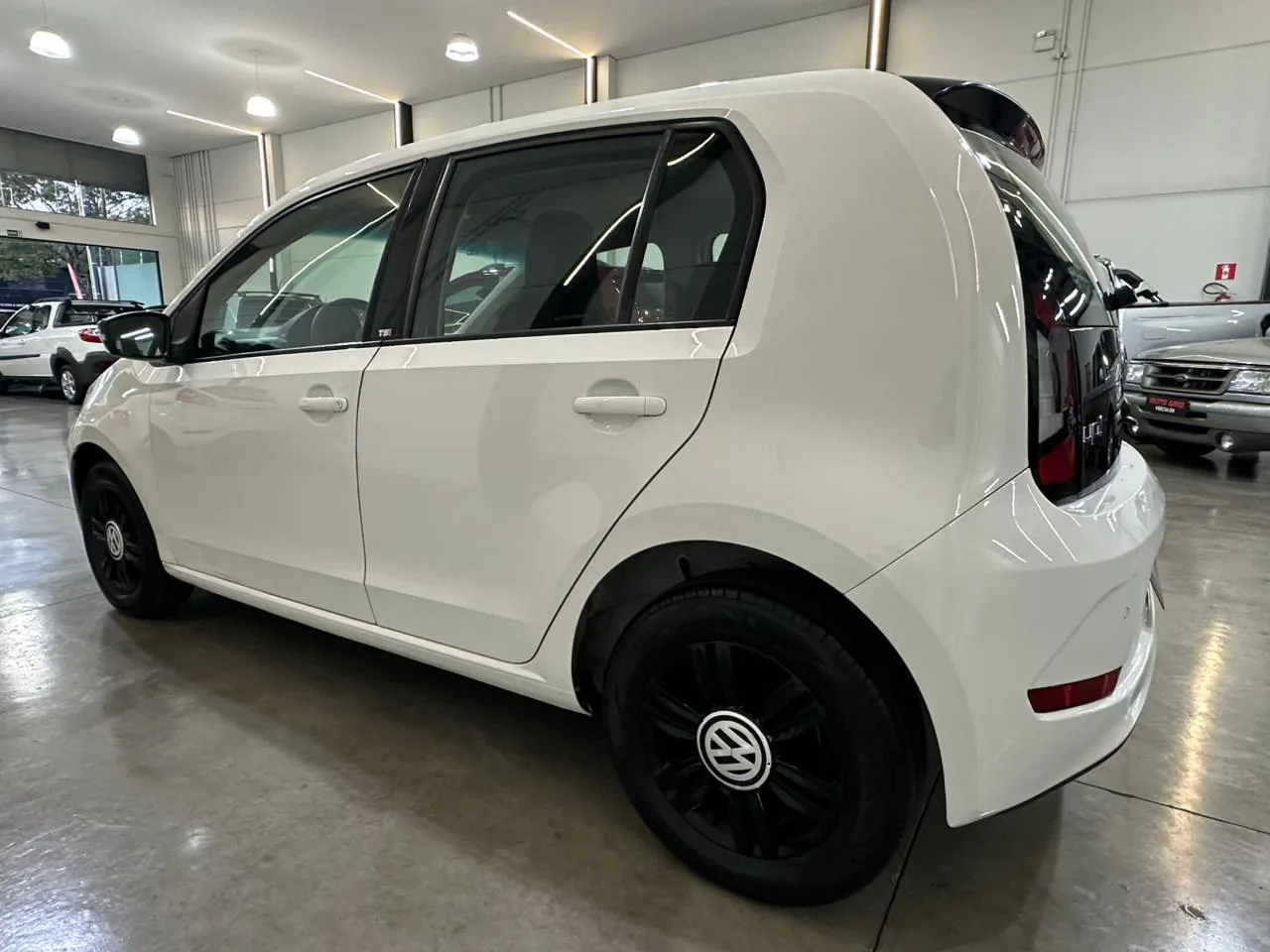 Volkswagen up! move — foto 8