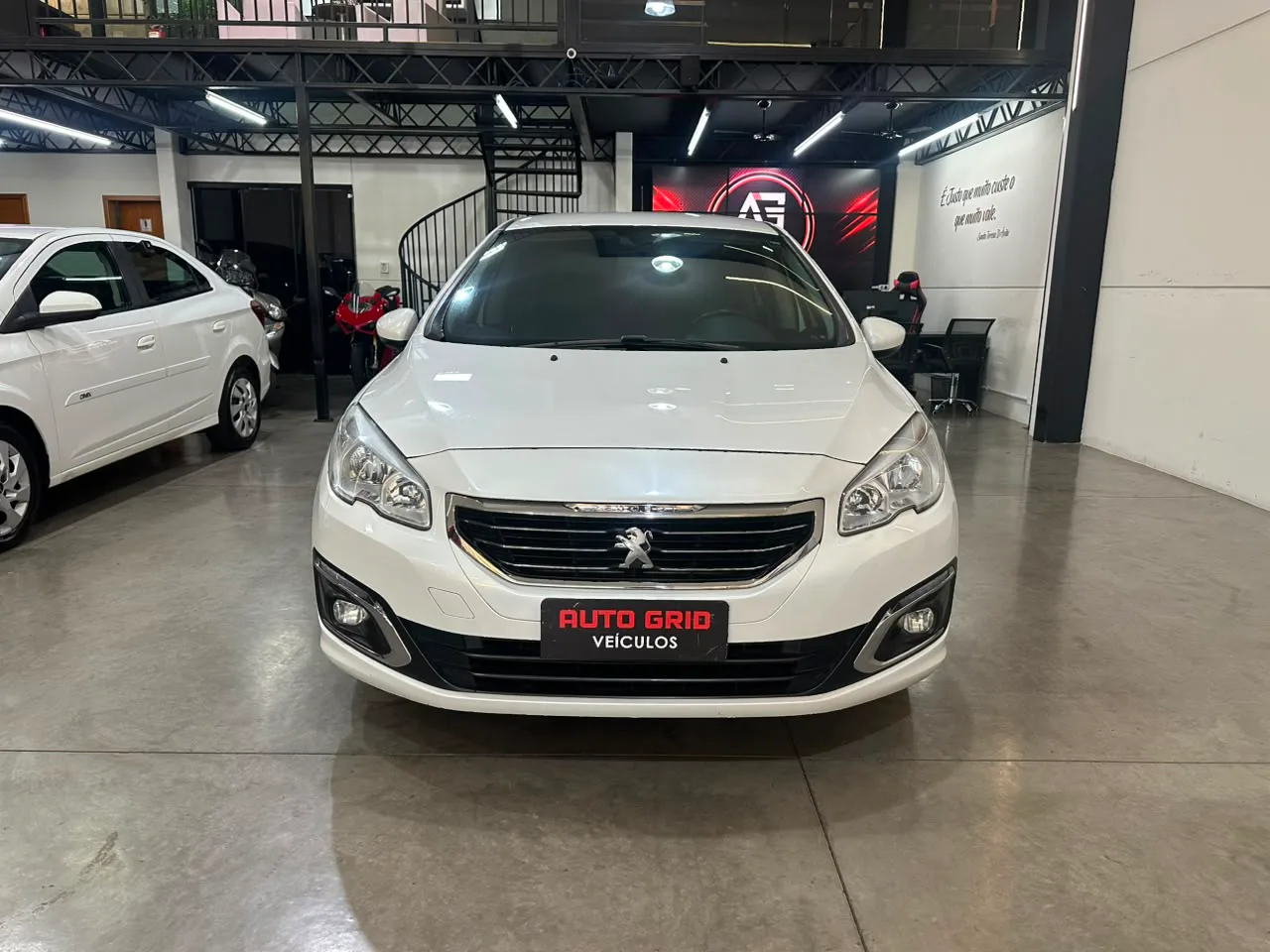 Peugeot 408 Sed.