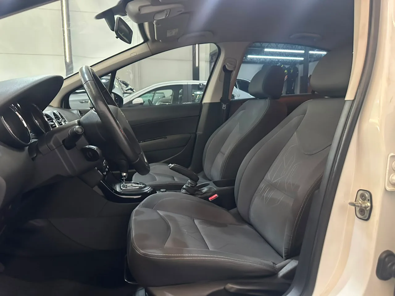 Peugeot 408 Sed. — foto 12