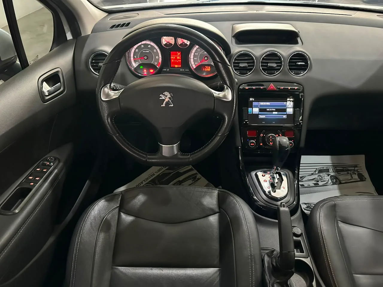 Peugeot 408 Sedan — foto 10
