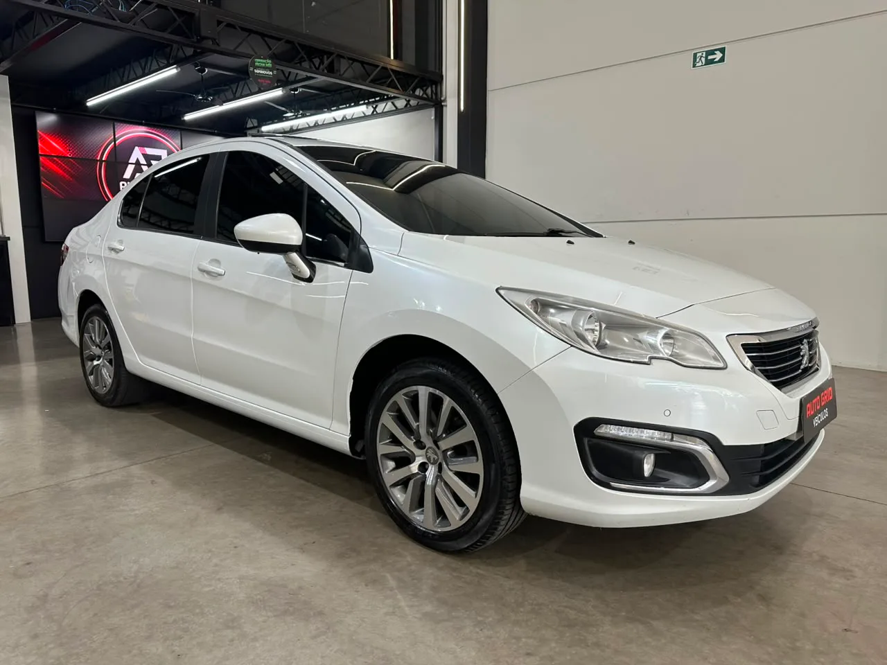 Peugeot 408 Sedan — foto 6