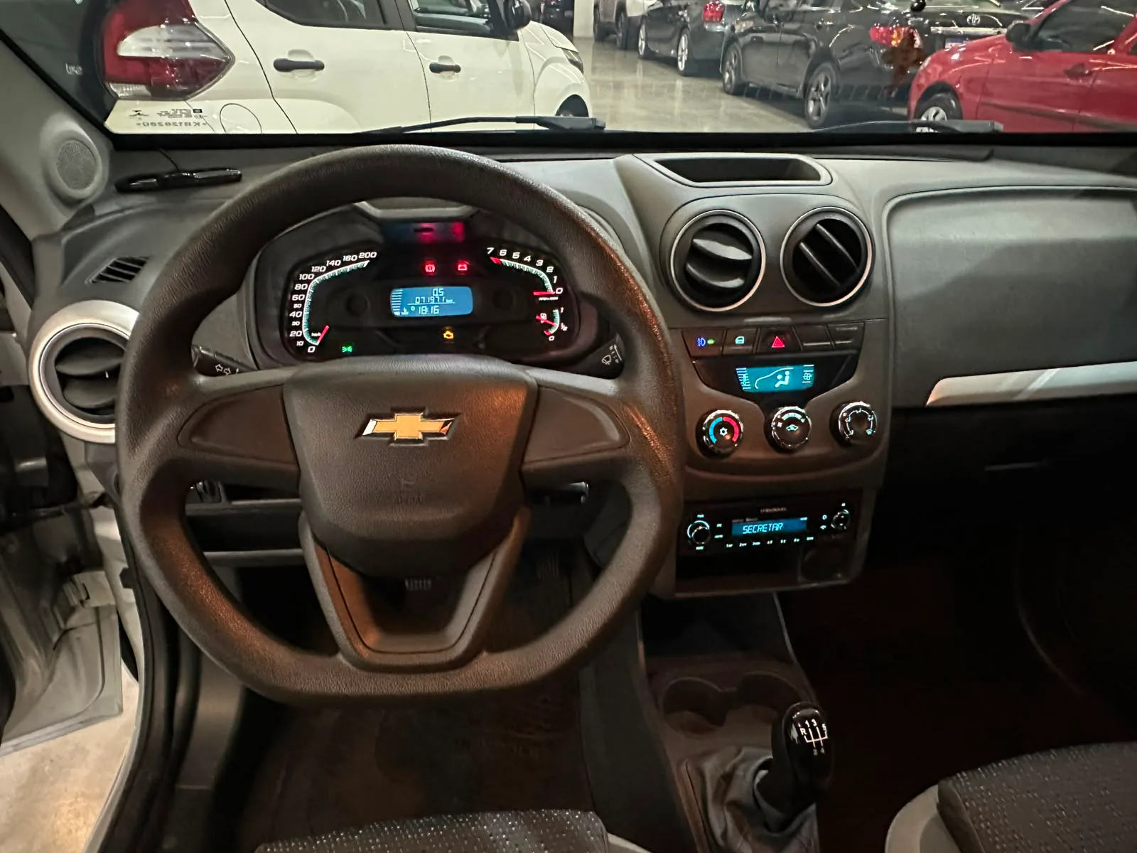 Chevrolet MONTANA — foto 11