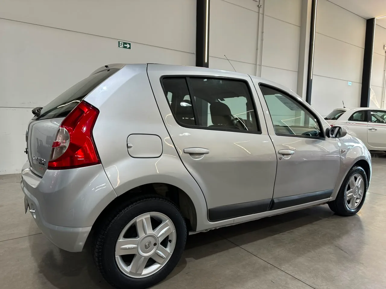 Renault SANDERO Privilège — foto 8