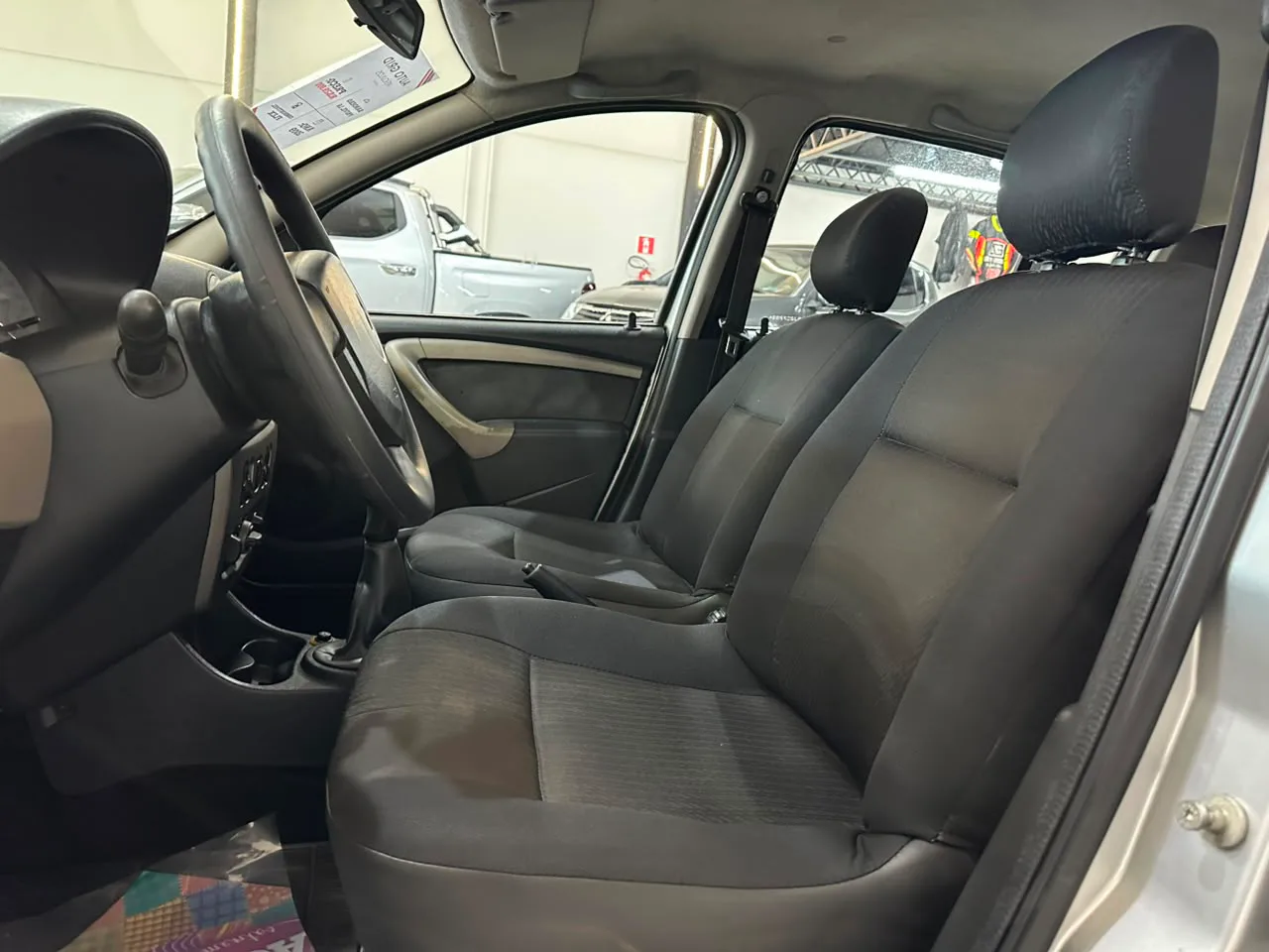 Renault SANDERO Privilège — foto 12