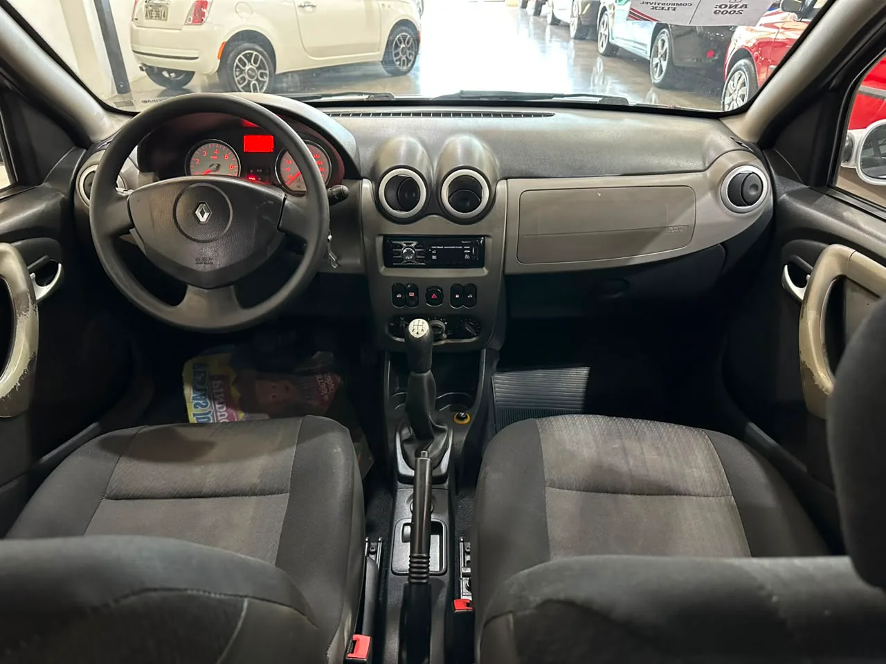 Renault SANDERO Privilège — foto 10