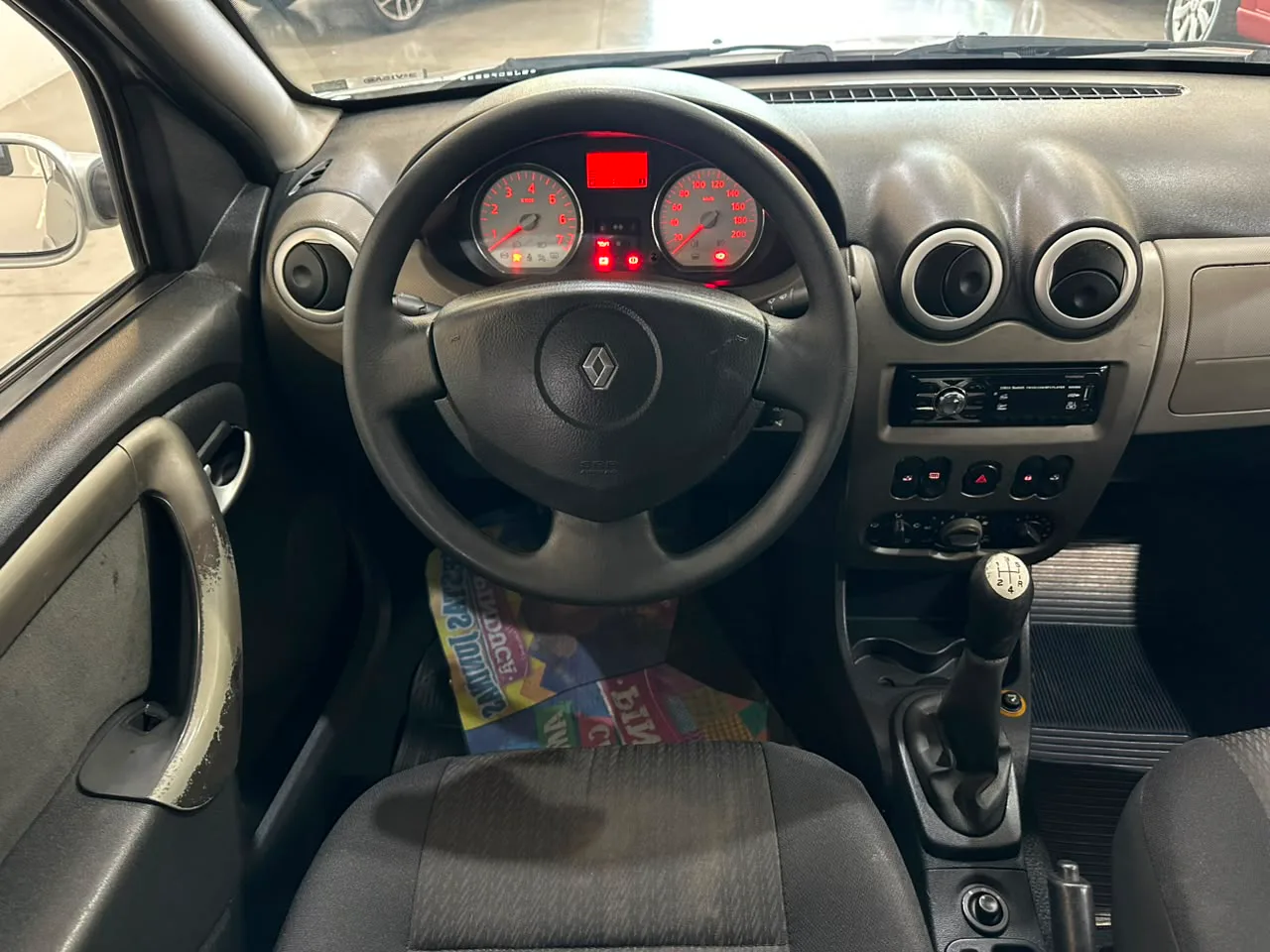Renault SANDERO Privilège — foto 11