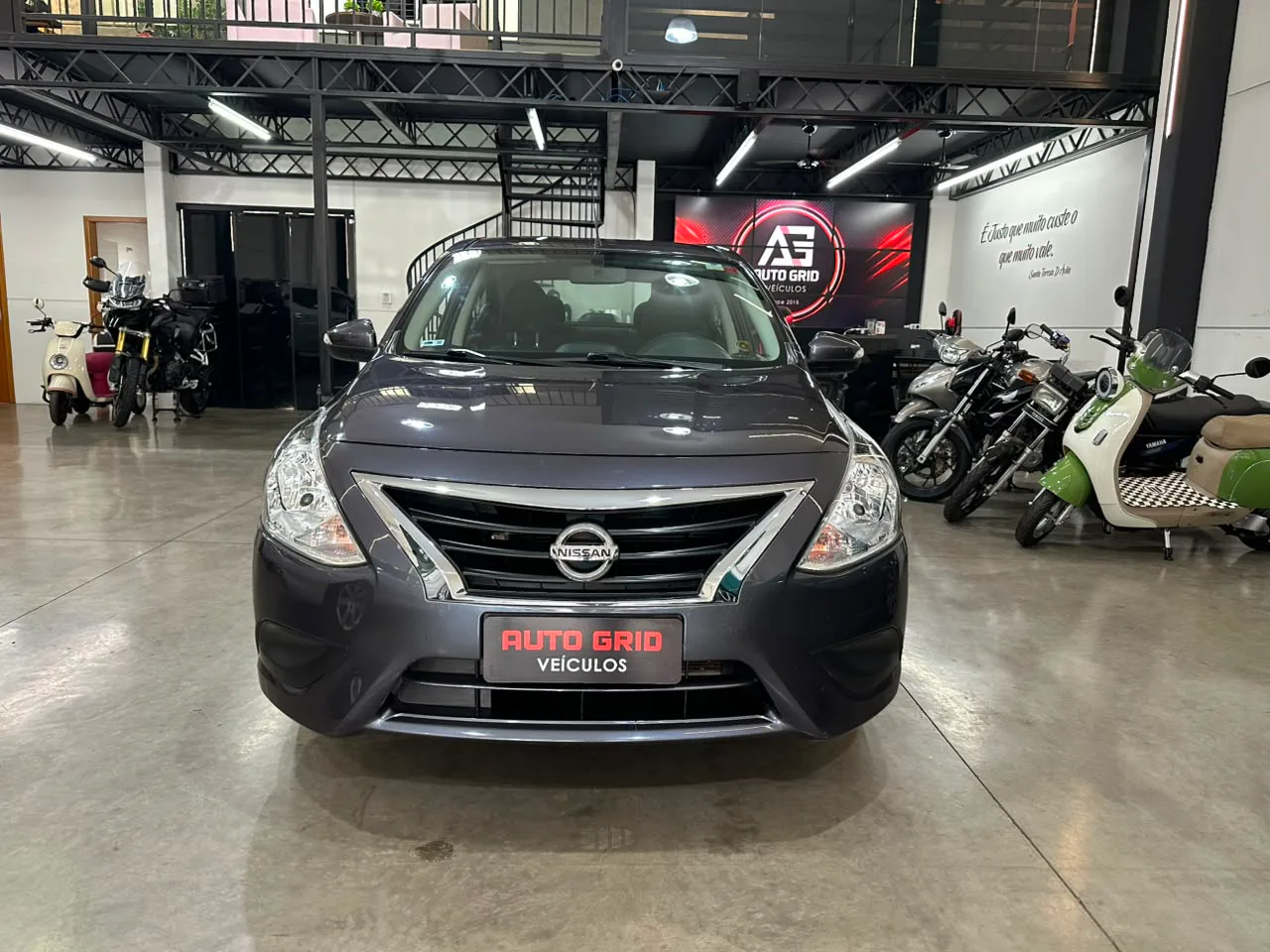 Nissan VERSA SV