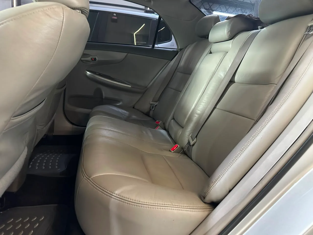 Toyota Corolla XEi — foto 14