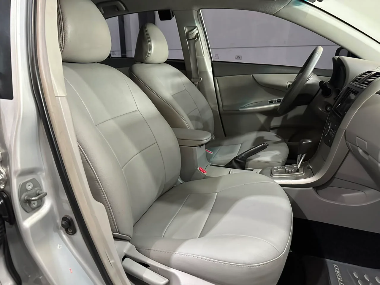 Toyota Corolla XEi — foto 13