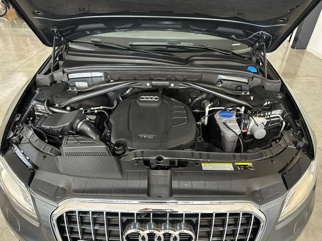 Audi Q5 2.0 — foto 15