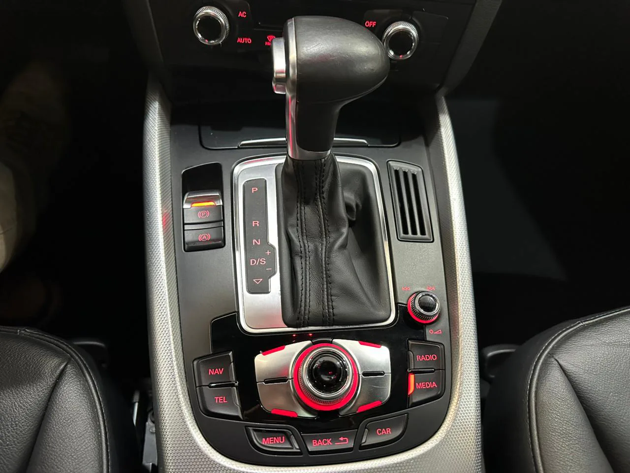Audi Q5 2.0 — foto 11