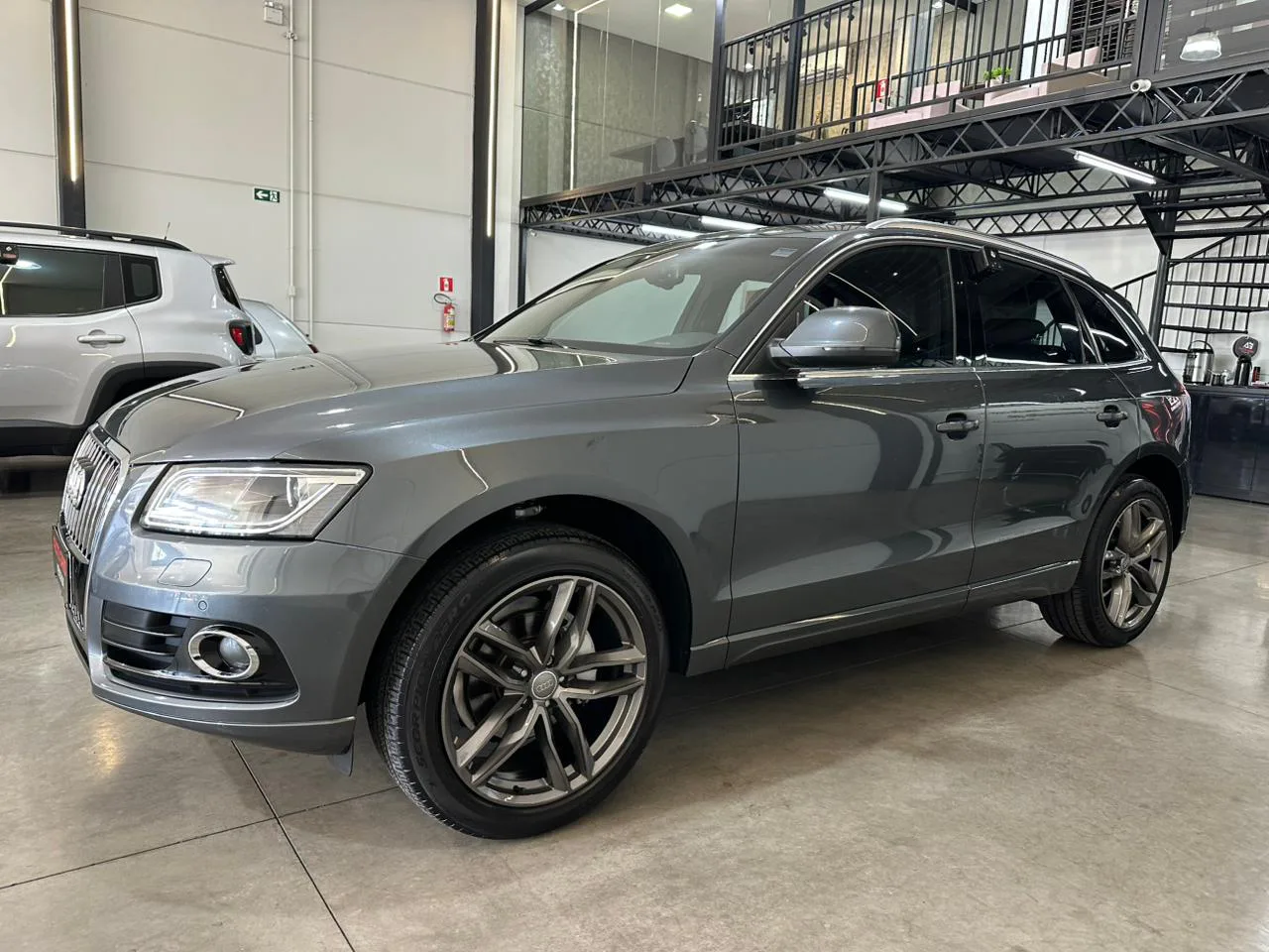 Audi Q5 2.0 — foto 5