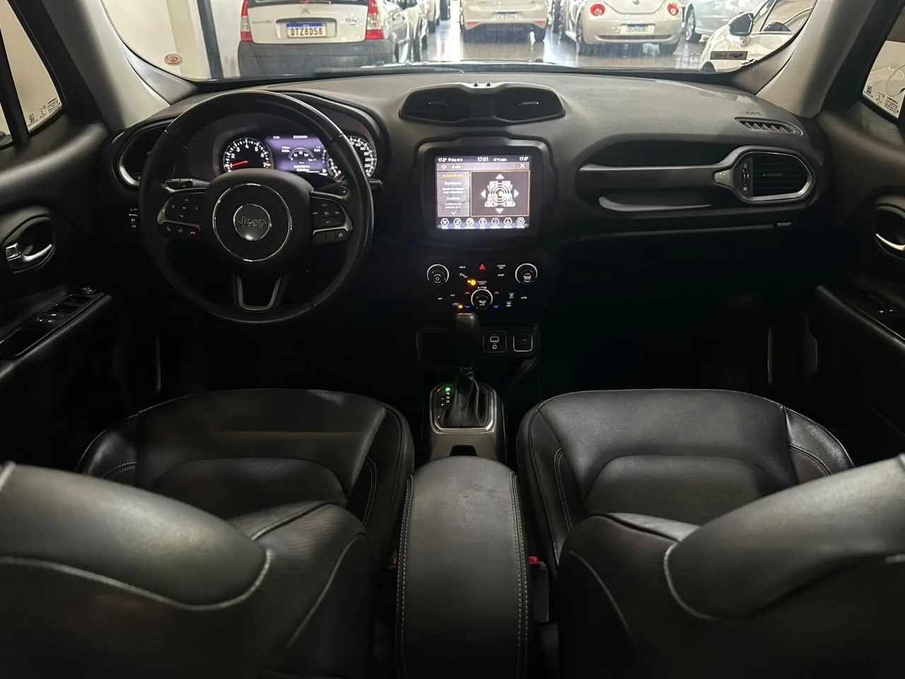 Jeep Renegade — foto 10