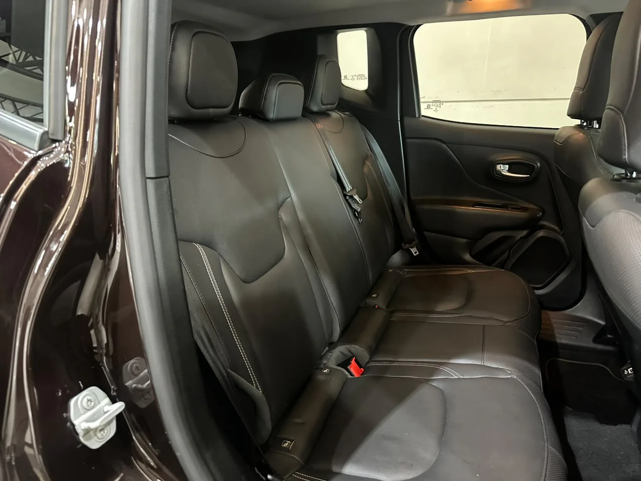 Jeep Renegade — foto 13