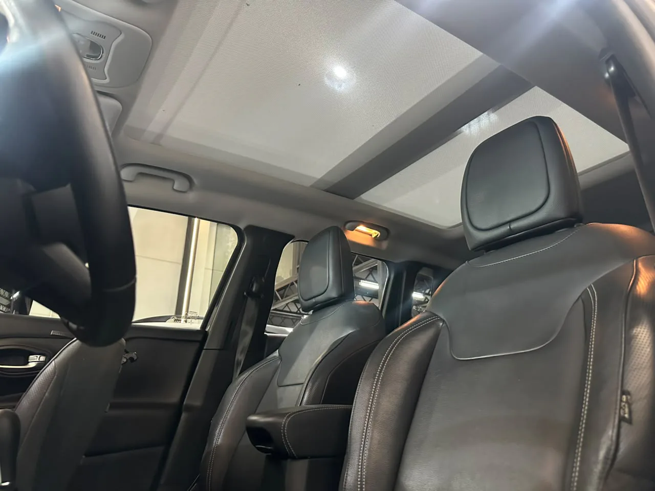 Jeep Renegade — foto 14