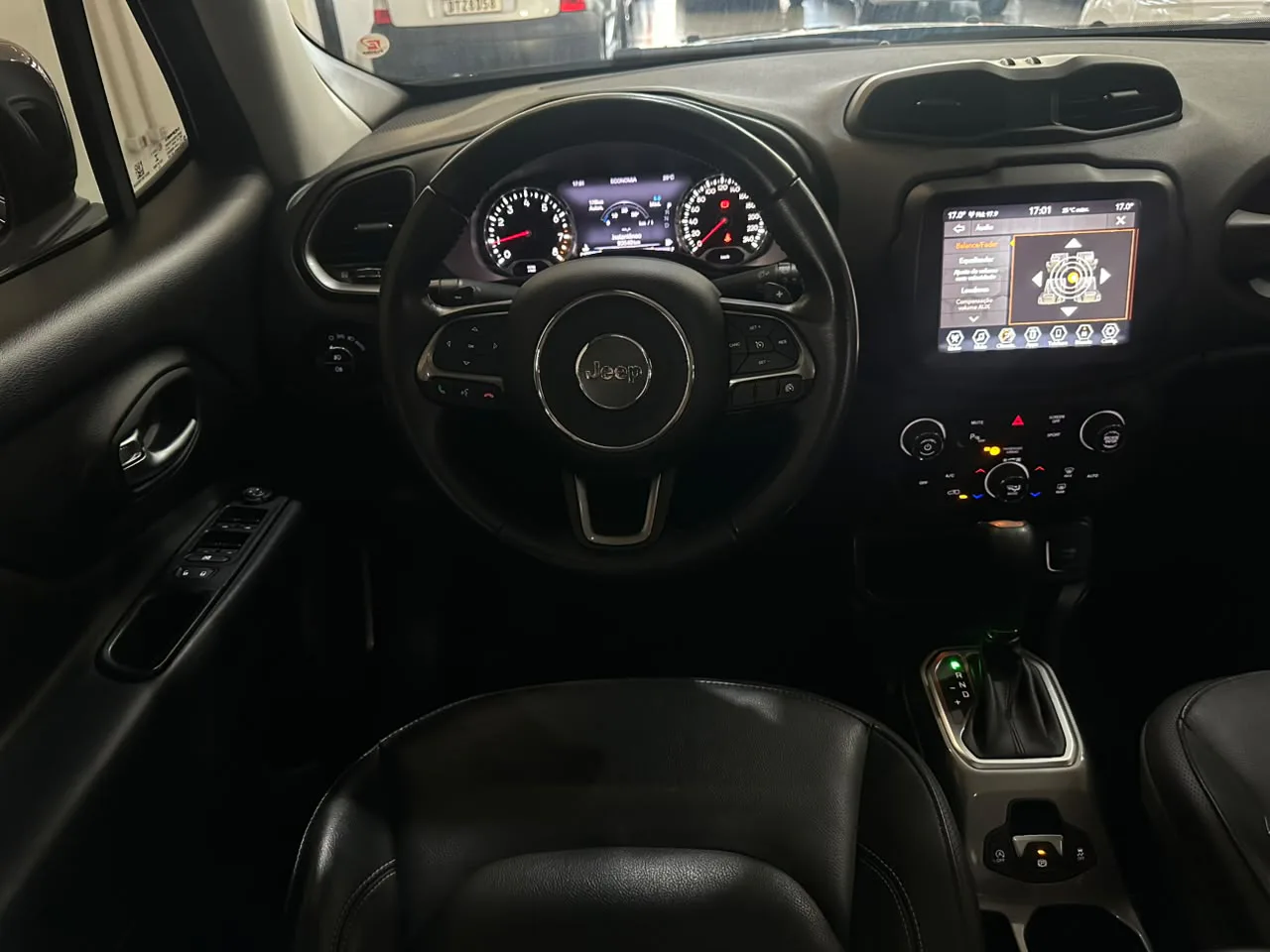 Jeep Renegade — foto 9